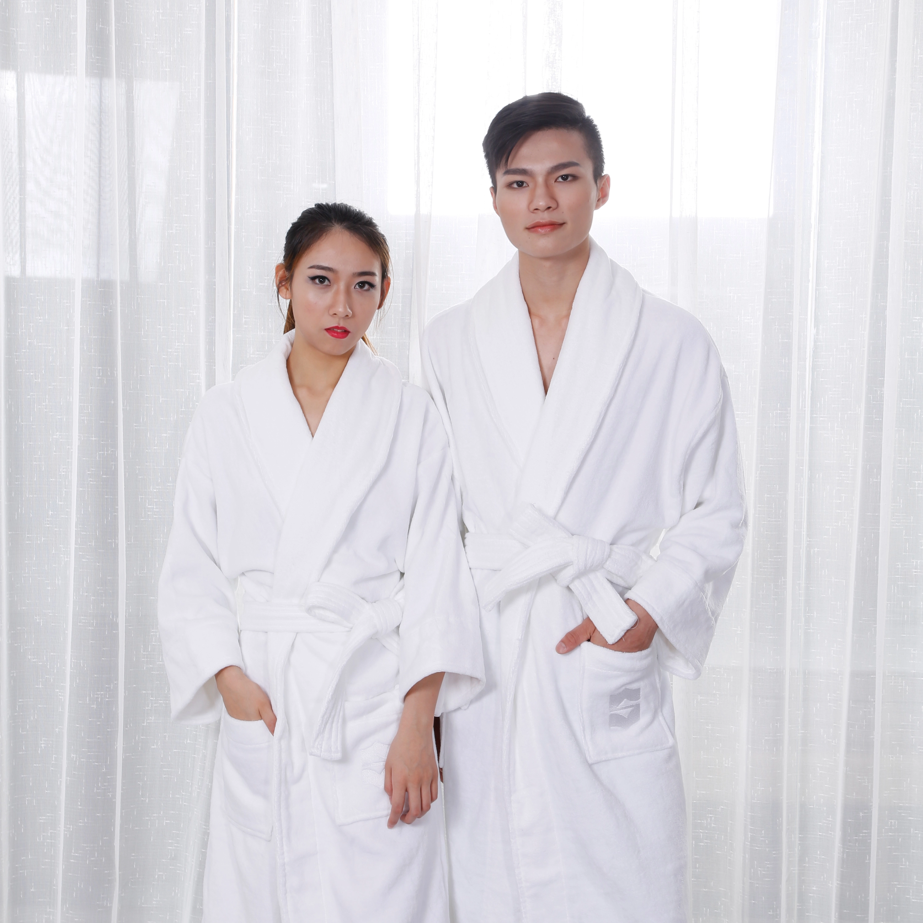 Super Soft Terry Material High Quality White Bathrobe with Good Water Absorbance 1