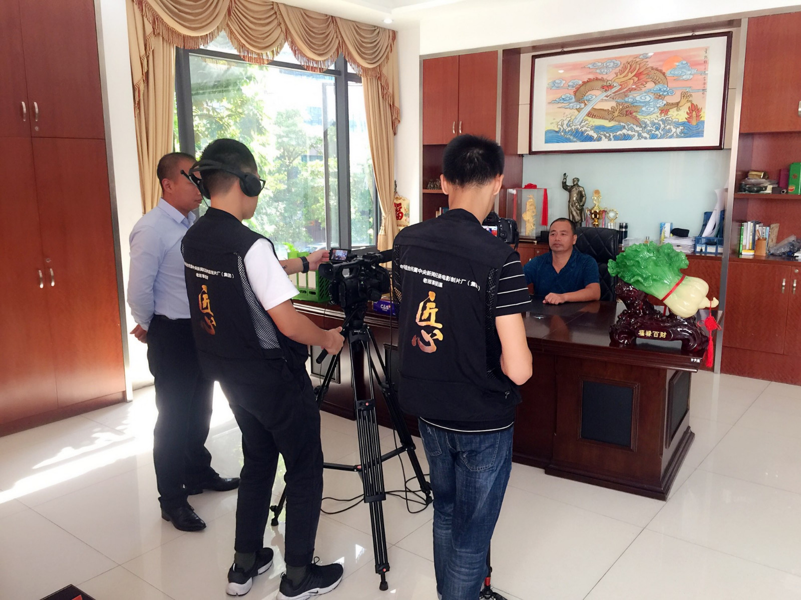 Jinlongheng fabricantes de colchões foram entrevistados pela CCTV 1