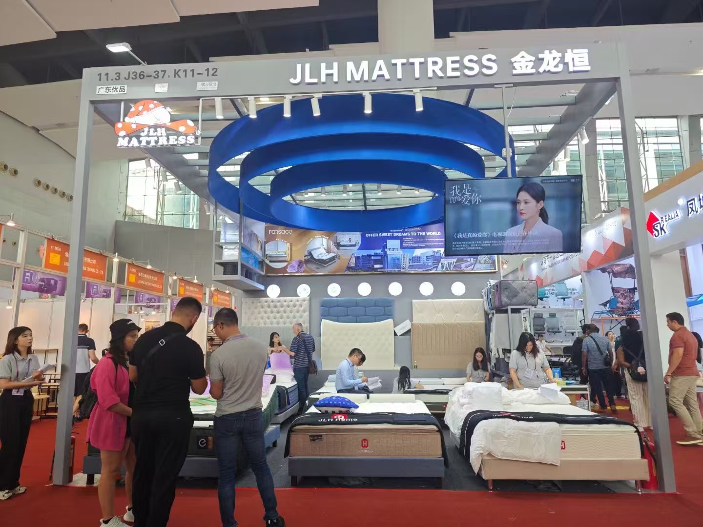 From the Canton Fair to Our Factory: JLH Welcomes a Surge of Global Clients 1