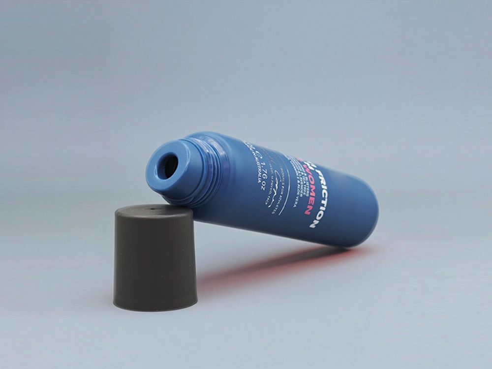 Tubo de PE azul mate con punta de orificio redondo y tapa de tornillo negro 50g 1