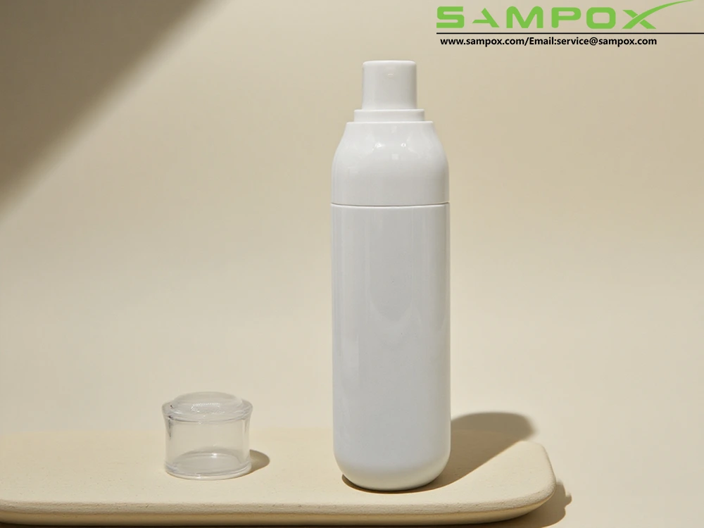 ขวดสเปรย์ PET สีขาวพร้อมปั๊มสเปรย์สีขาวและฝาใส 45 มม. 1