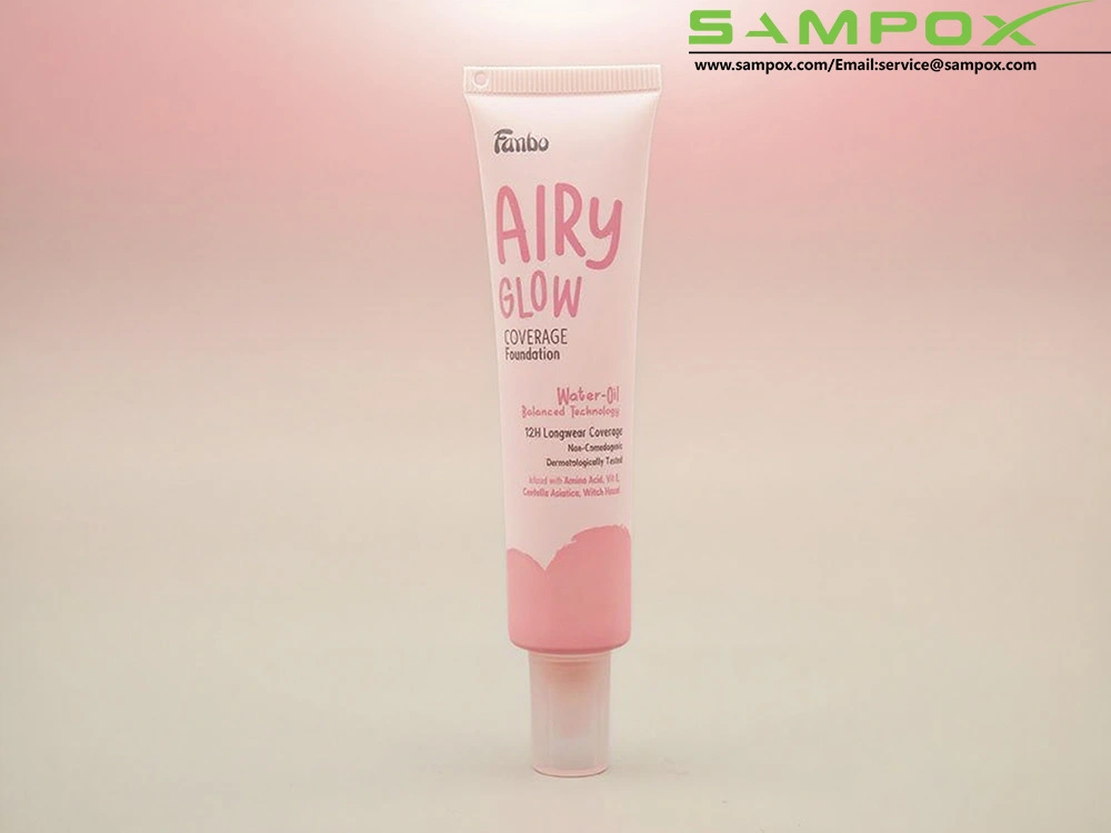 Tubka z podkładem Concealer Foundation 30g - przezroczysta, odłączana końcówka i otwór do zawieszania 1