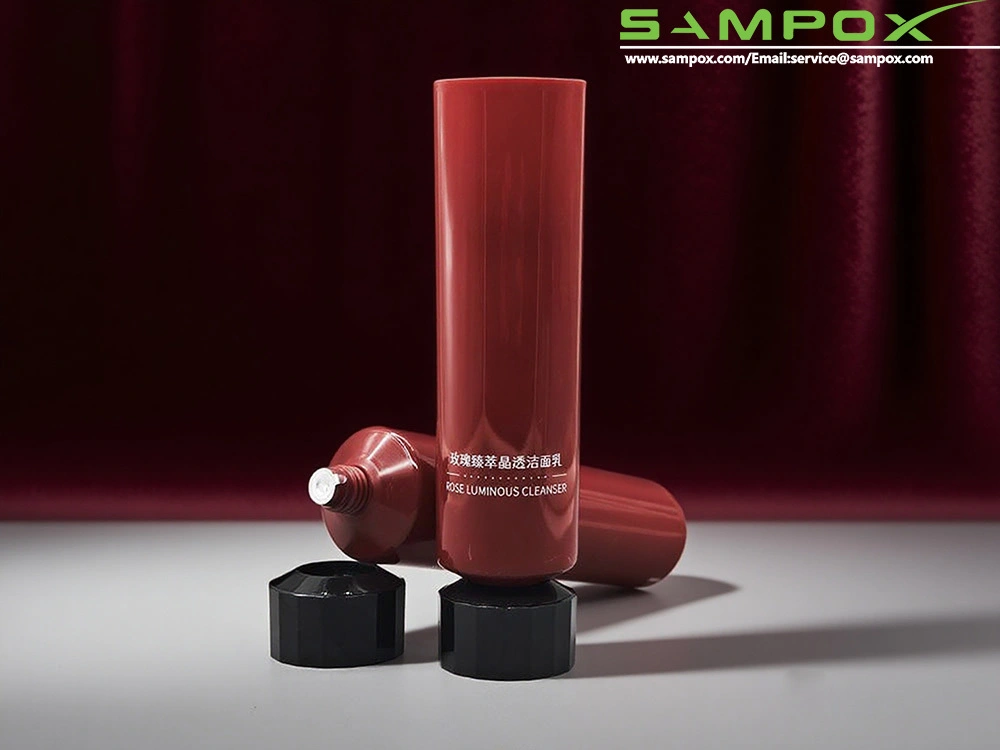 Wyrazista czerwona tubka PE z ergonomiczną czarną wielokątną zakrętką 100 ml 40 mm 1