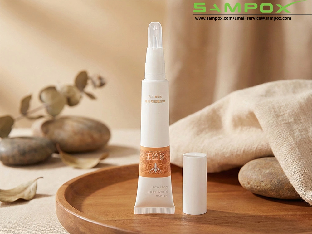 White PE Moisture Cream Tube with Spatula Tip 25g 22mm 1