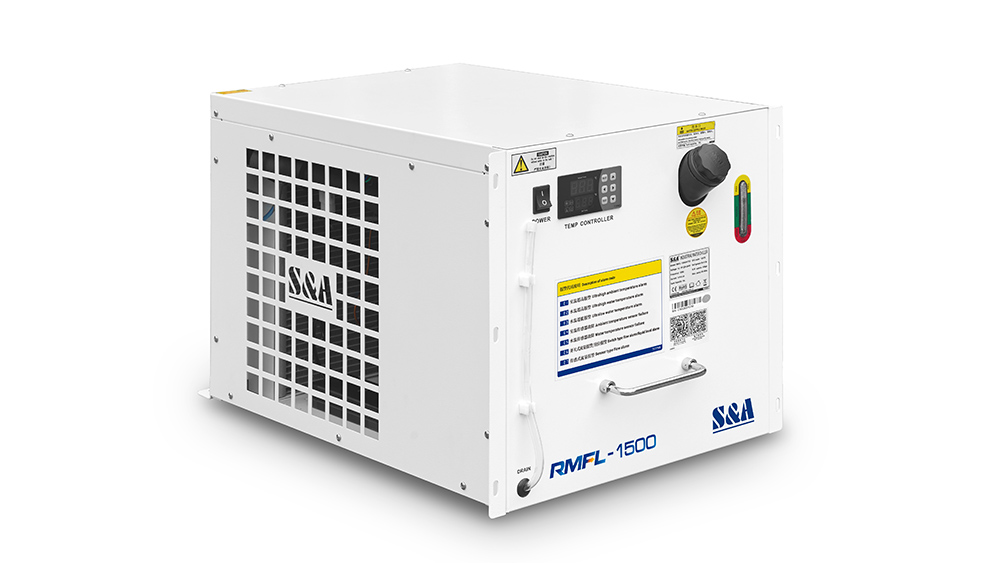 Rack Mount Chiller RMFL-1500 ለ 1500W በእጅ የሚያዝ ሌዘር ብየዳ ማሽን