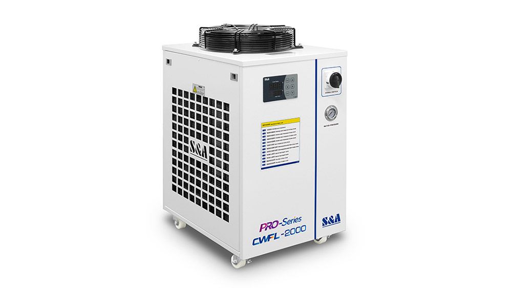 Luftgekühltes Wasser Kühler System CWFL-2000 für 2KW Faserlaser-Metallschneider