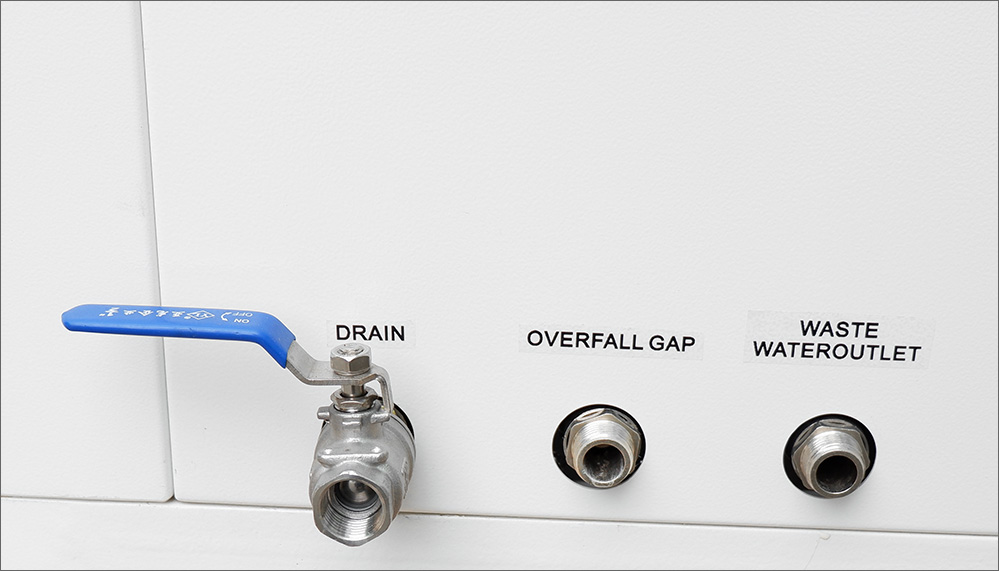 drain outlet drain outlet