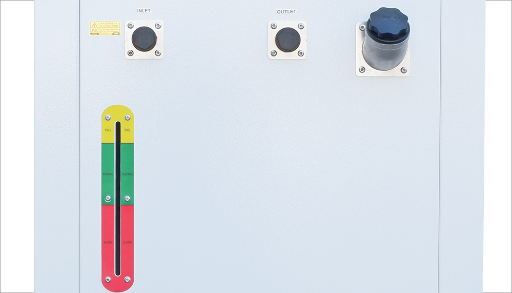  waterinlaat en -uitlaat, waterpeilmeter