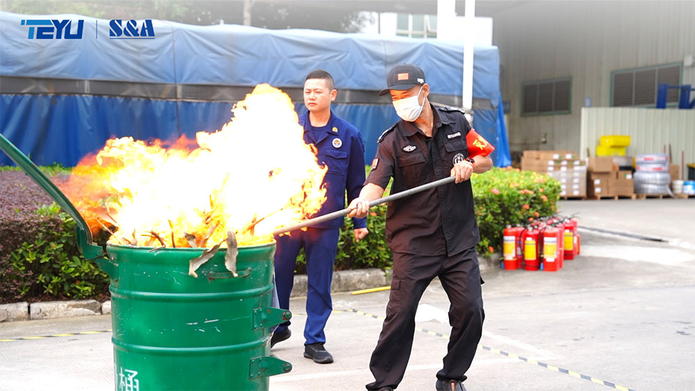 Vježba za zaštitu od požara u tvornici rashladnih uređaja TEYU S&A