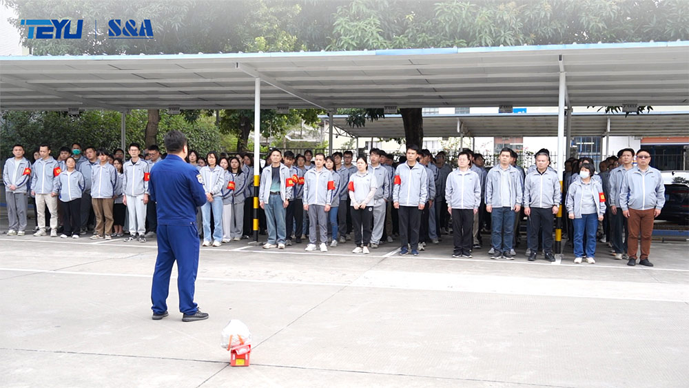 Vježba za zaštitu od požara u tvornici rashladnih uređaja TEYU S&A