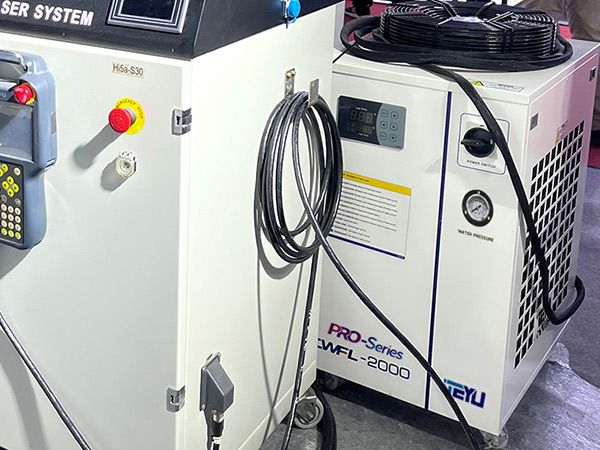 Fiber Laser Chiller CWFL-2000 for Cooling 2000W Fiber Laser Cleaning Machine