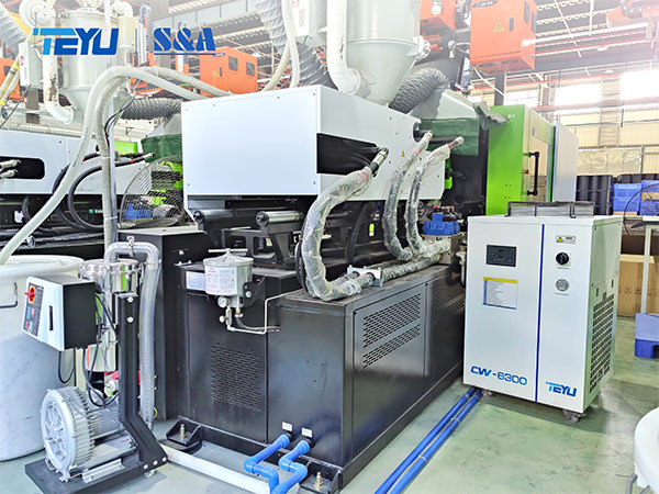 TEYU S&A Industrial Chillers CW-6300 for Cooling Injection Molding Machines