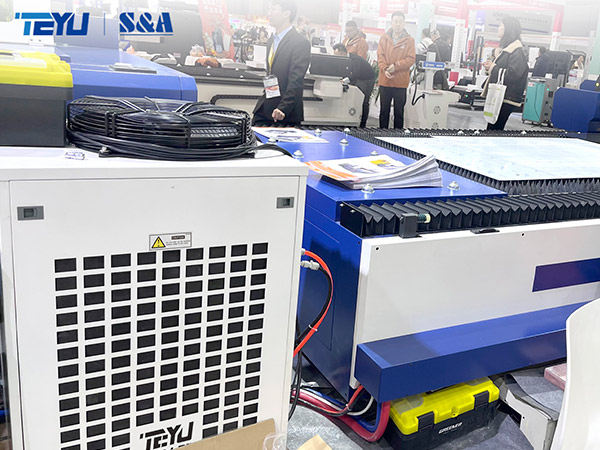  Máy làm lạnh công nghiệp tại Triển lãm máy công cụ quốc tế Đông Quan