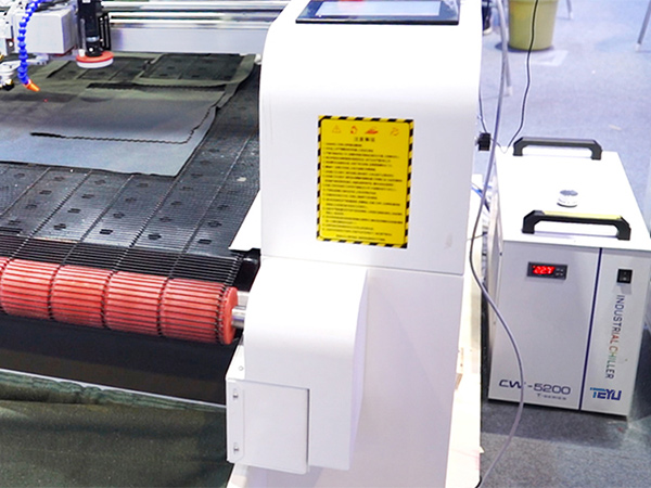 Industrial Chiller CW-5200 for Cooling CO2 Laser Fabric-cutting Machines