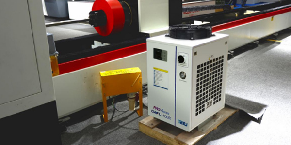 TEYU激光冷水机CWFL-1000用于冷却激光管切割机