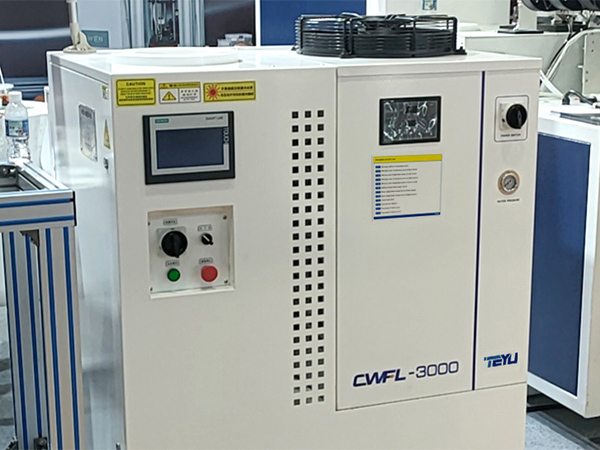  Giải pháp làm lạnh nước tùy chỉnh cho nhà máy sản xuất đồ nội thất cao cấp của Đức