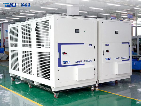  ڪيترائي اعليٰ ڪارڪردگي وارا ليزر چيلر CWFL-120000 هڪ يورپي فائبر ليزر ڪٽر ڪمپني کي پهچائيا ويندا.