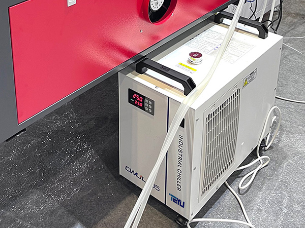  Máy làm lạnh tia laser UV cho máy in laser UV