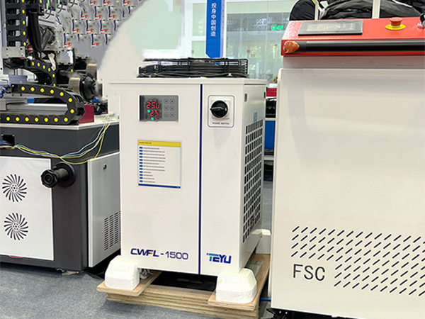  TEYU Sarkera Lazerê ya Fîberê CWFL-1500 ji bo Amûrên Lazerê yên Fîberê yên 1500W