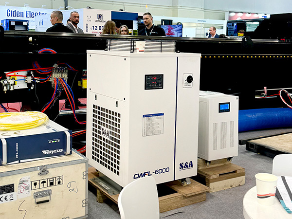 特域S&A工业冷水机CWFL-6000