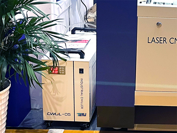  Nhà sản xuất và cung cấp máy làm lạnh với 22 năm kinh nghiệm