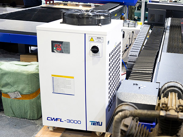  Kiểm soát nhiệt độ chính xác của máy làm lạnh công nghiệp cho máy cắt laser sợi quang 3000W