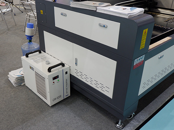  Máy làm lạnh công nghiệp CW-5200 cho máy cắt laser CO2