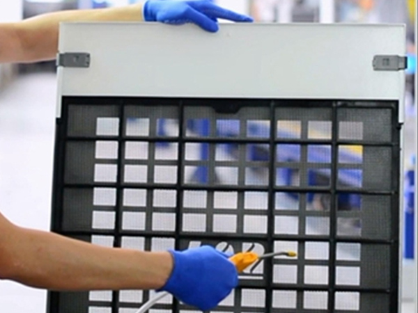  Pembersihan Filter Debu dan Kondensor Unit Chiller Industri