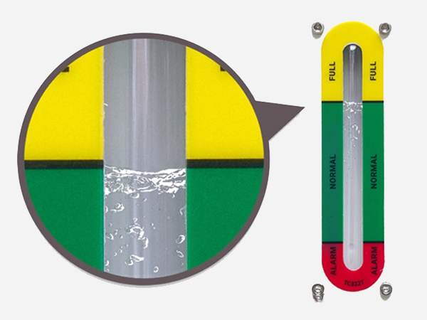  Ieteicams to piepildīt līdz rūpnieciskā dzesētāja ūdens līmeņa mērītāja zaļās zonas augstākajam atzīmei.
