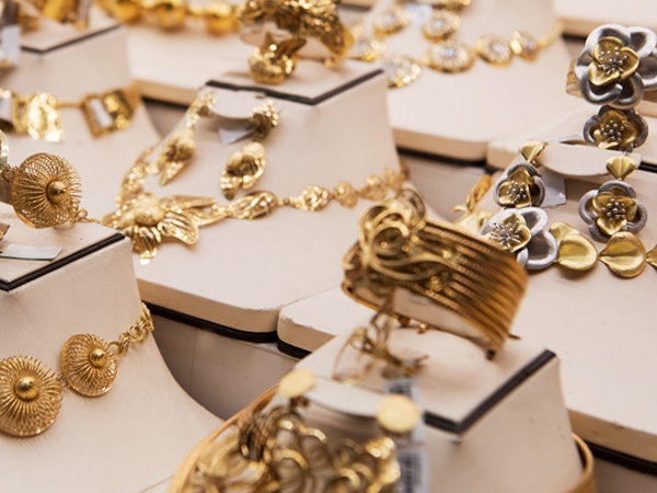  Laser txiav hniav nyiaj hniav kub | TEYU S&A Chiller