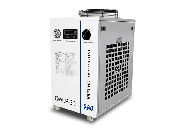 Ultrafast laser portable chiller unit