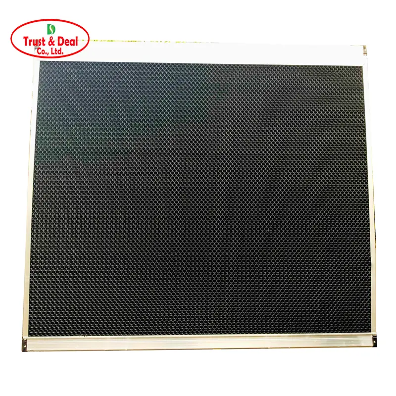 plastic cooling pad 1