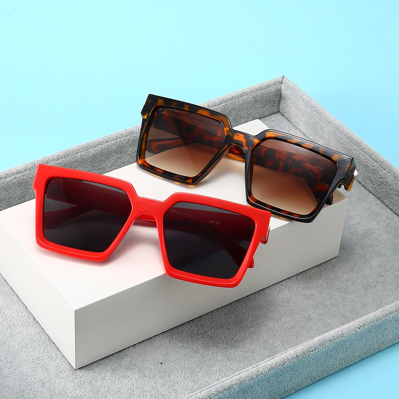 EUGENIA Hot Selling Men and Women UV 400 Shades Sun Glasses Square Brand Designer Sunglasses 2021 1
