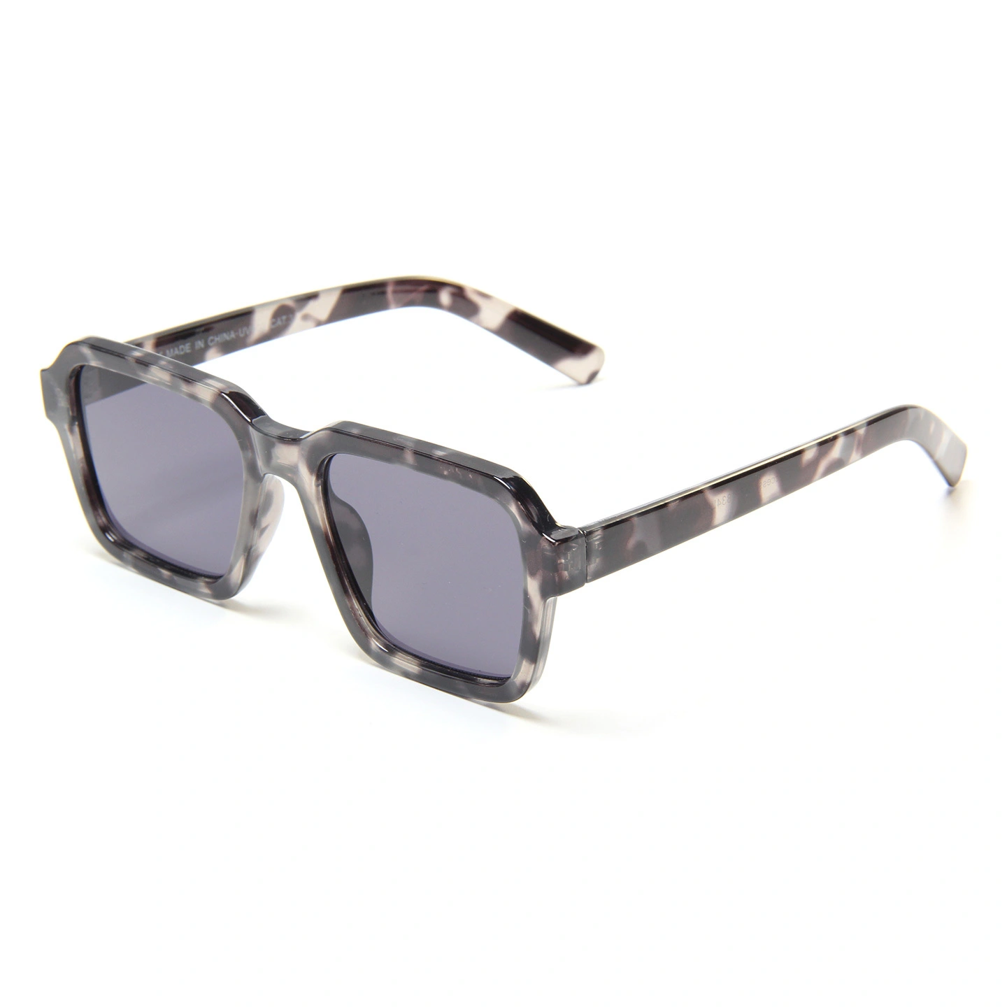 EUGENIA 2024 Trendy PC Frame Sunglasses For Women Wholesale Custom Logo Fashion Female Sunglasses Made In China 1