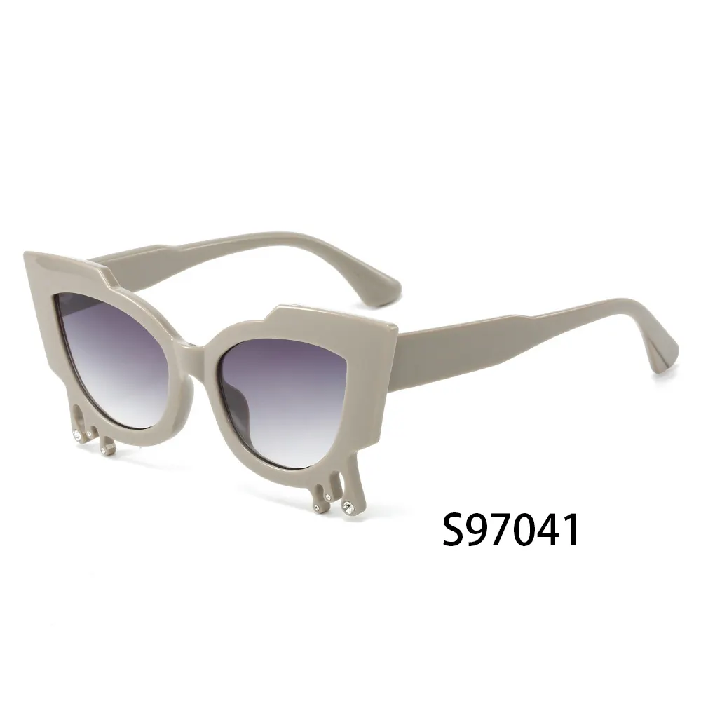 Wholesale Eyewear Suppliers by Eugenia Eyewear-1 5