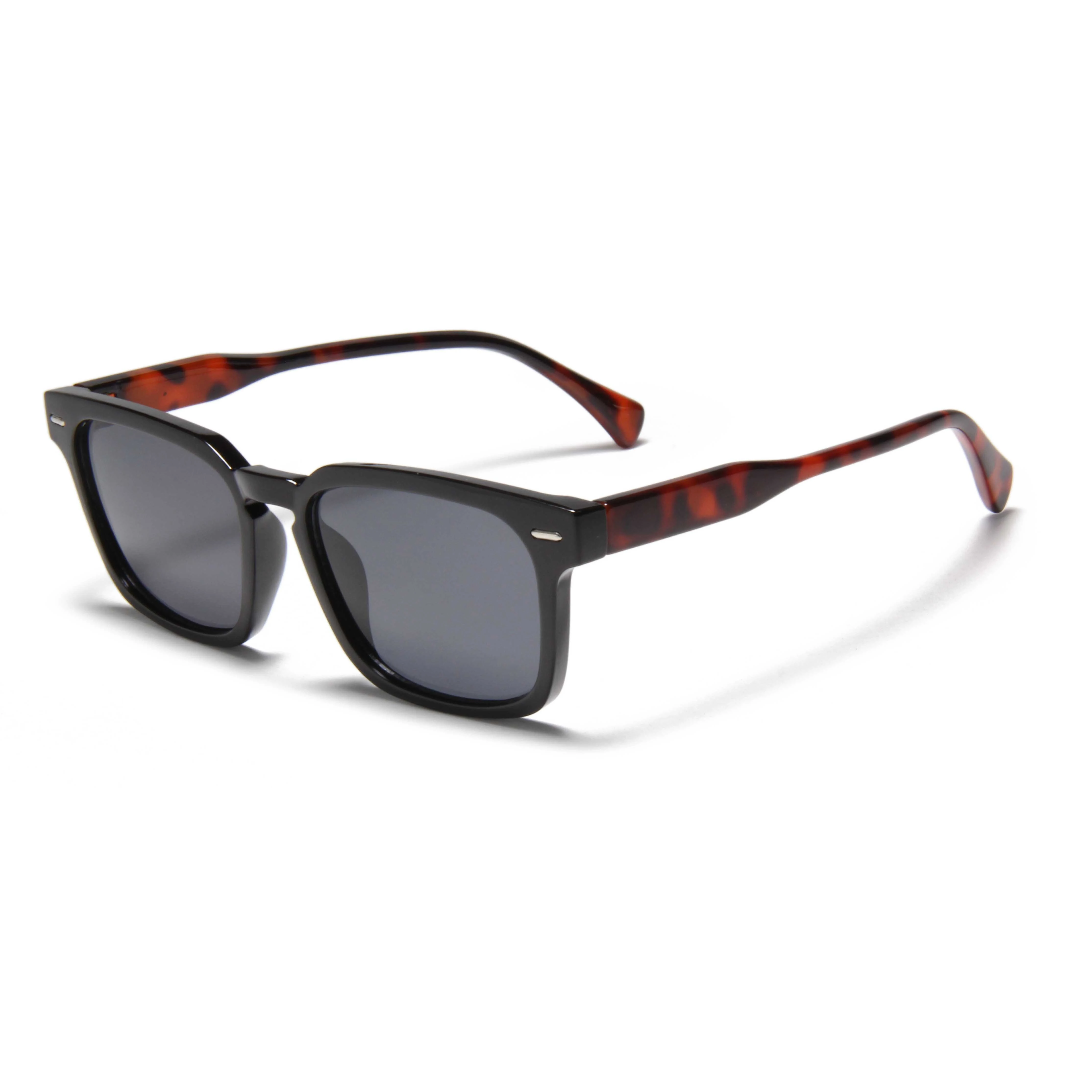 Gafas de sol S13594 negras y carey con lentes polarizadas, forma clásica, construcción duradera, detalles con estampado de leopardo. 1