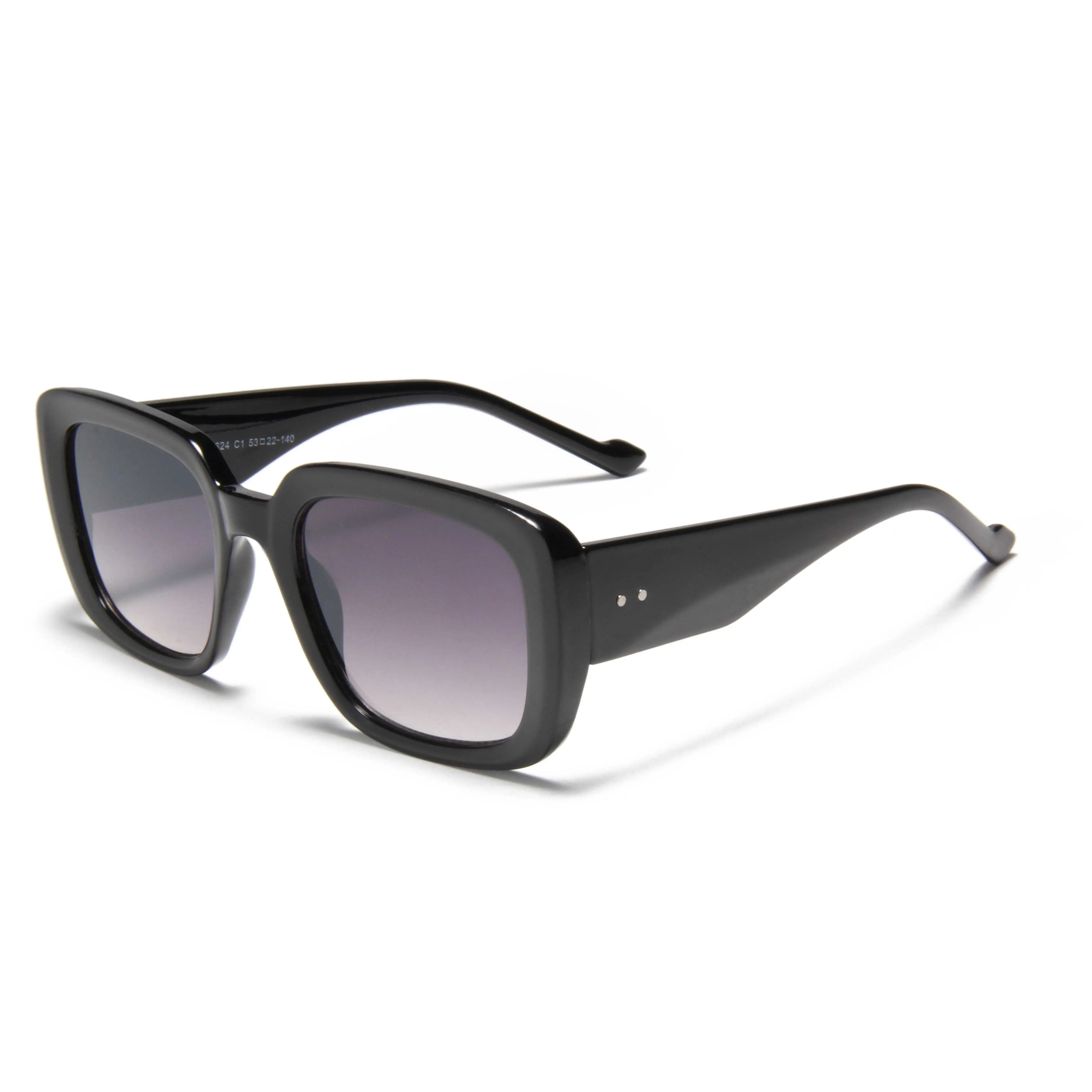 Eyewear Manufacturing Companies by Eugenia Eyewear-1 3