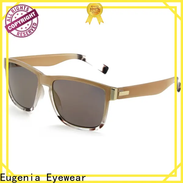 Eugenia black square sunglasses elegant for Fashion street snap 1