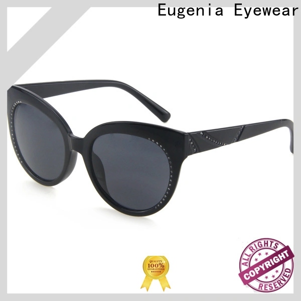 Eugenia cat glasses for Travel 1