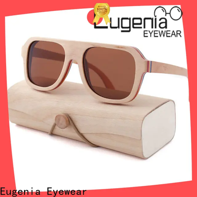 Eugenia square sunglasses elegant for Fashion street snap 1