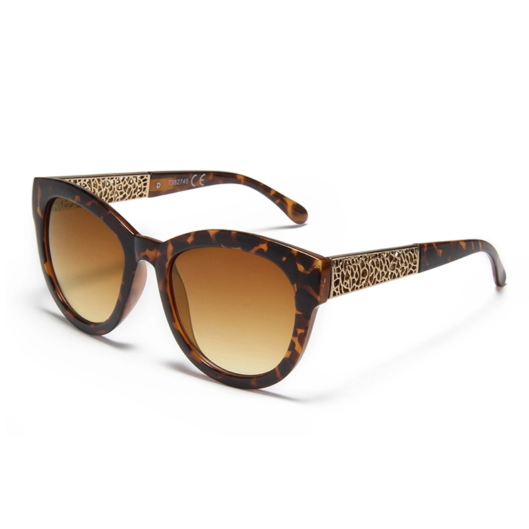 S66175 Últimas gafas de sol con protección UV personalizadas al por mayor de 2025, monturas de gafas modernas y modernas para mujer 1