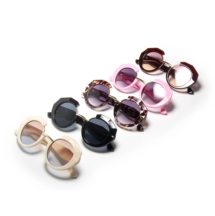 S27088 Oversized Geometric Sunglasses - Eye - Catching Trendy UV400 Eyewear, Distinctive Shape, Must - Have Accessory for Fashion Lovers Wholesale Sunglasses Suppliers 1