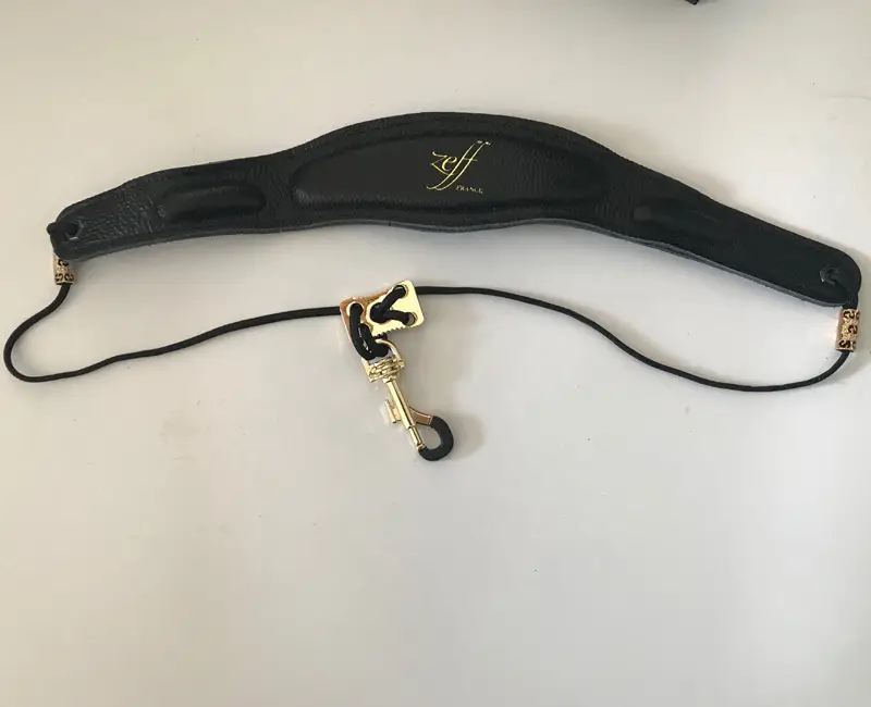 Black Saxphone Strap ST002 1