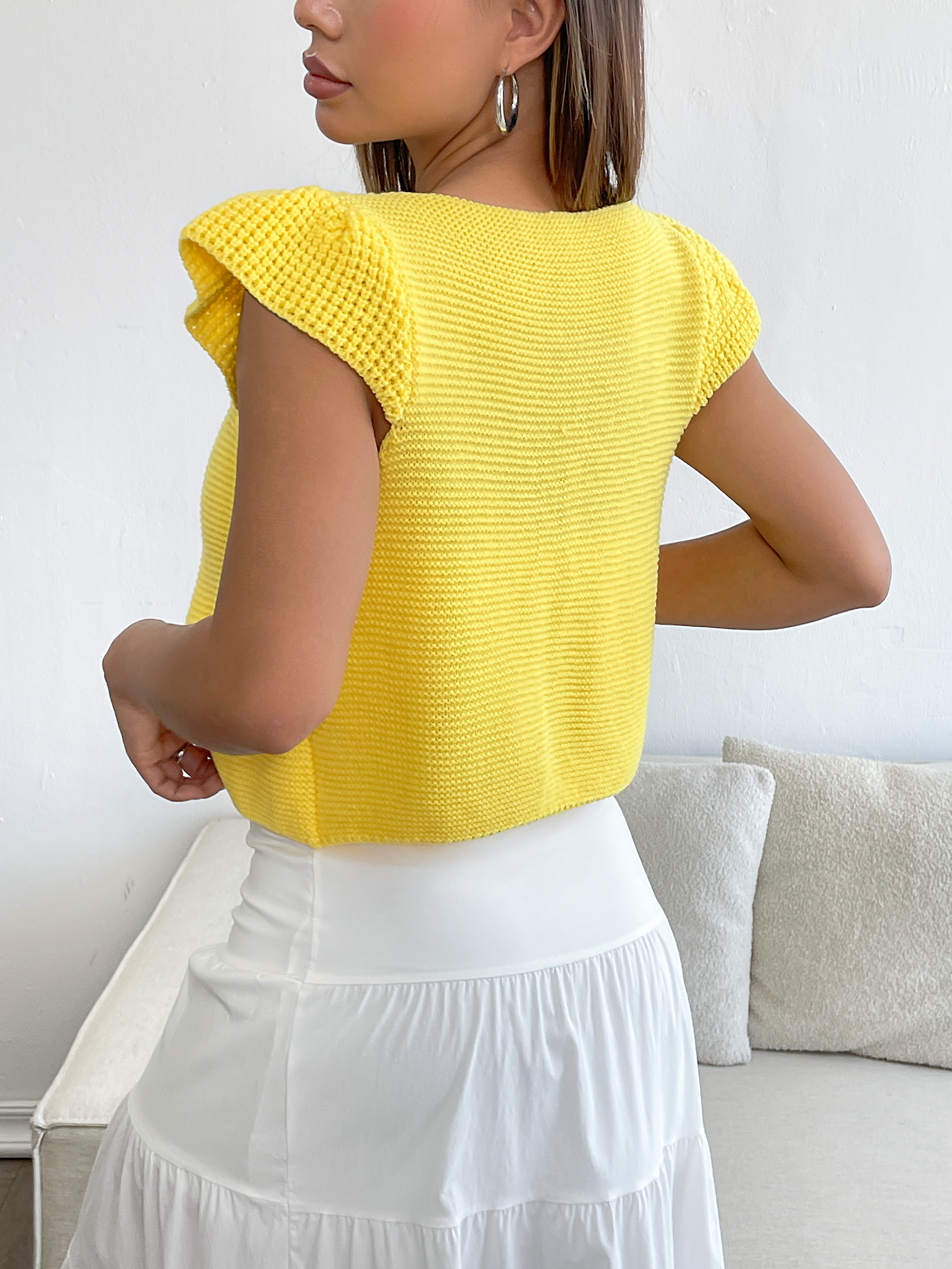 Fan Flo Vest de punto para mujeres con mangas de gorra con volantes y piqué de aguja 5/7 para una mirada elegante 3