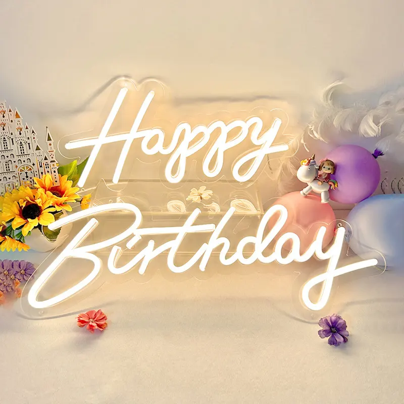 Brillez de mille feux avec une enseigne lumineuse en forme de gâteau d'anniversaire ! 1