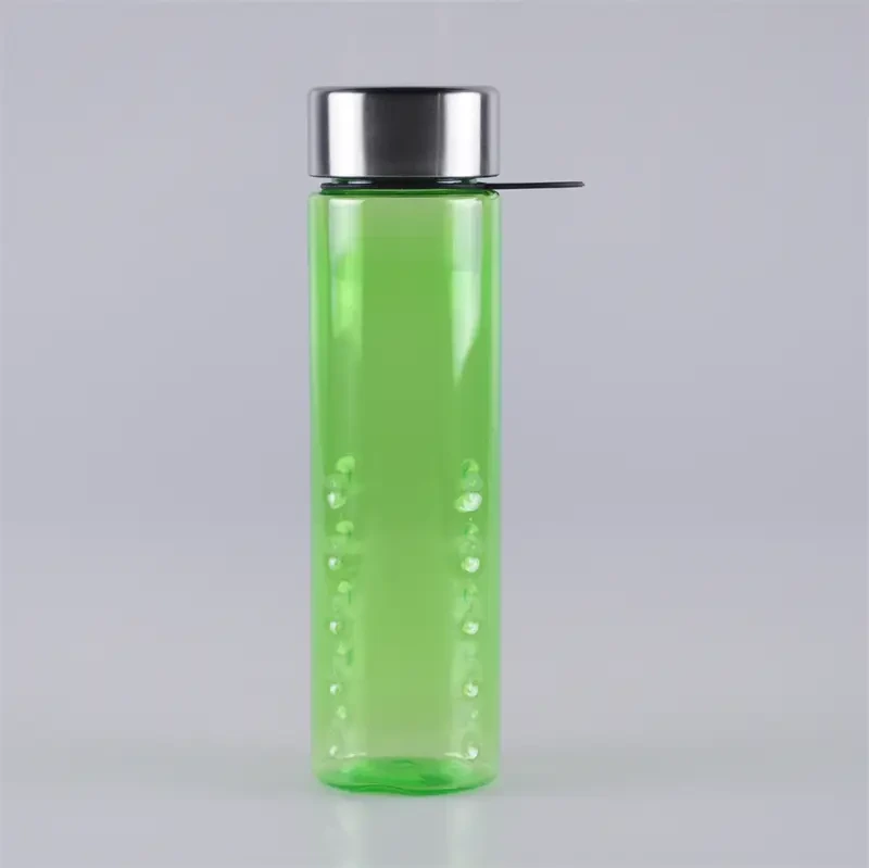 700ml Plastic Sports Bottles with Ring Carrier 1