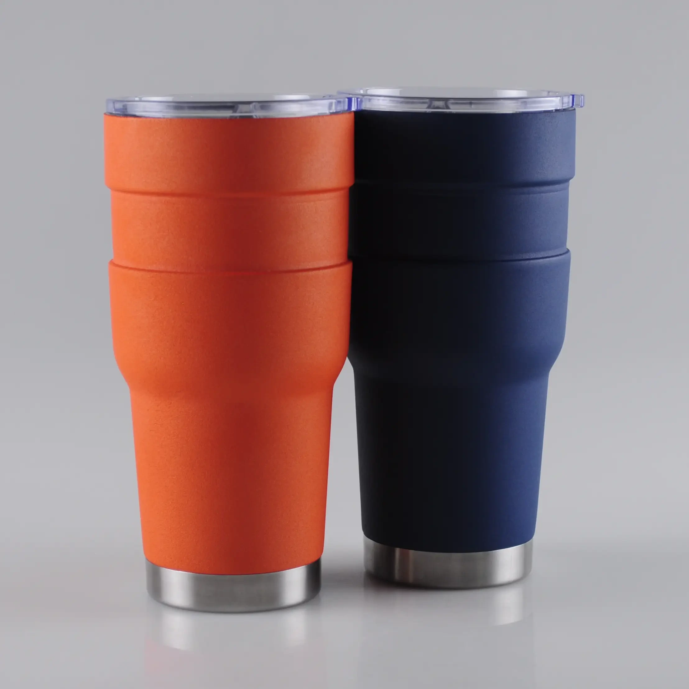 Tazza da caffè isolata a doppia parete da 900 ml con design Grab 1