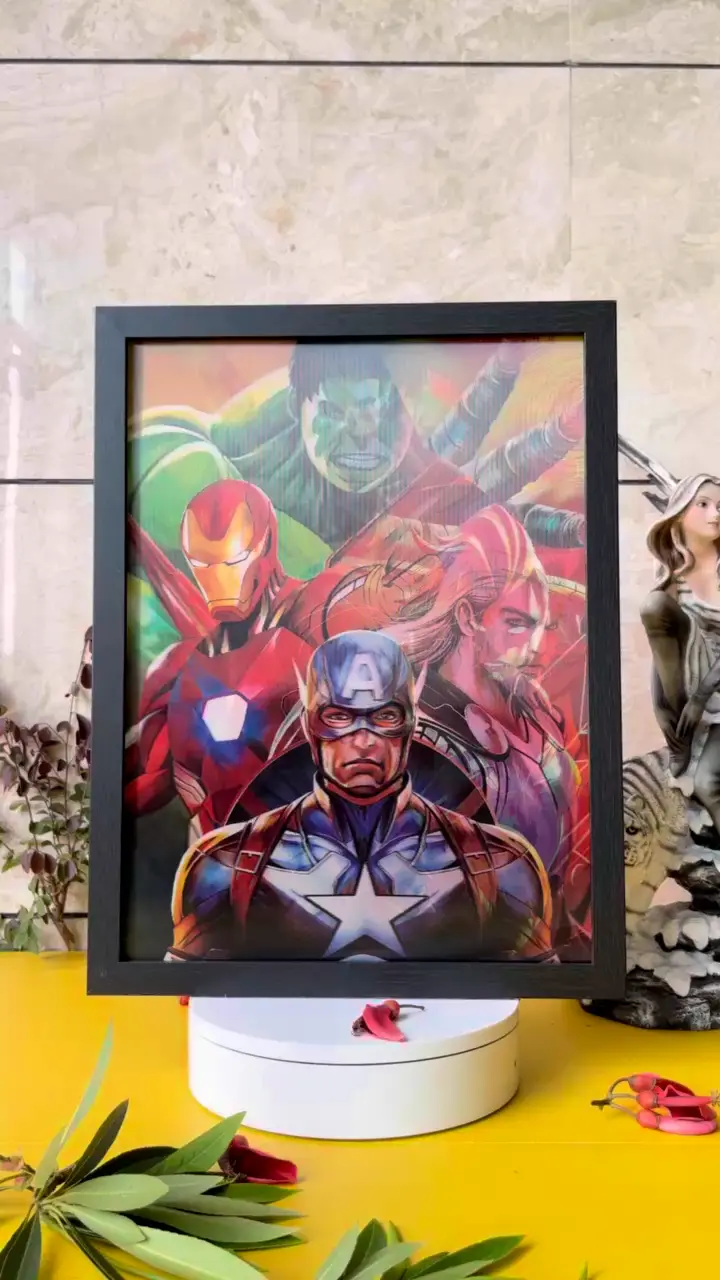 Wholesale Marvel Team Up Lenticular Pictures Avengers Hulk Spider-Man 12x16 Commercial Frames for Brand Activations Themed Retail Zones 1