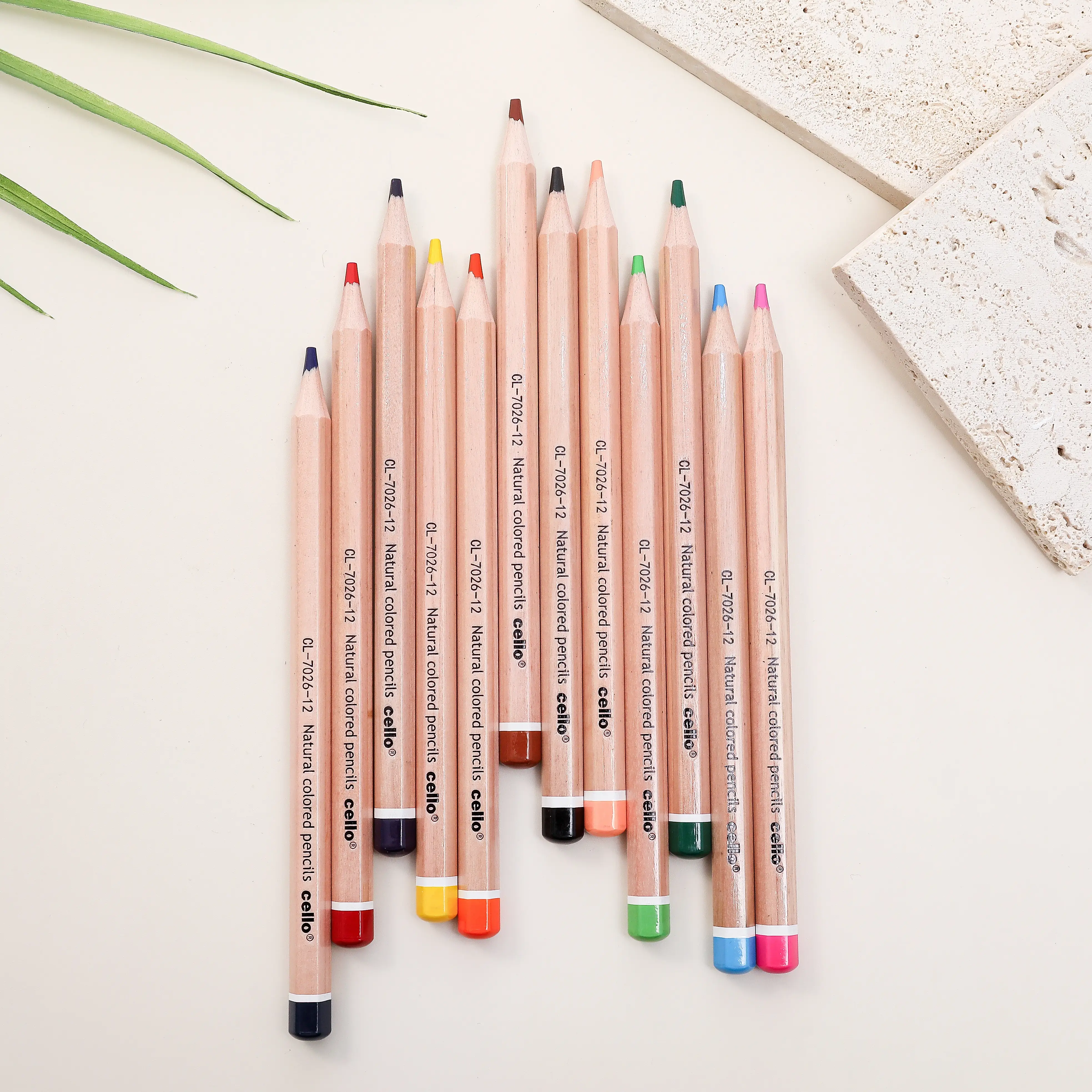 LUVA CELLO-7026-12 Wooden Colored Pencil 1