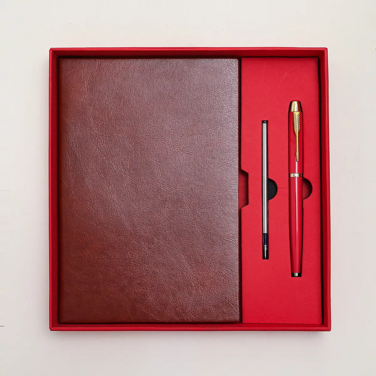【Light and Luxurious, Business-like】ET25-43 Luxury Business Notebook(Gift Box)-Write Elegantly and Record the Extraordinary 1